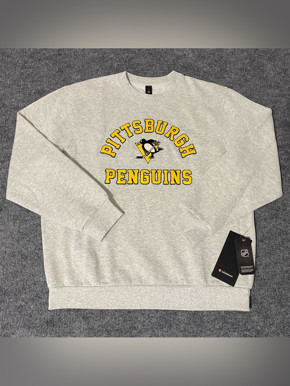 Lululemon x Pittsburgh Penguins NHL Mens M Steady State Crewneck Sweatshirt NWT